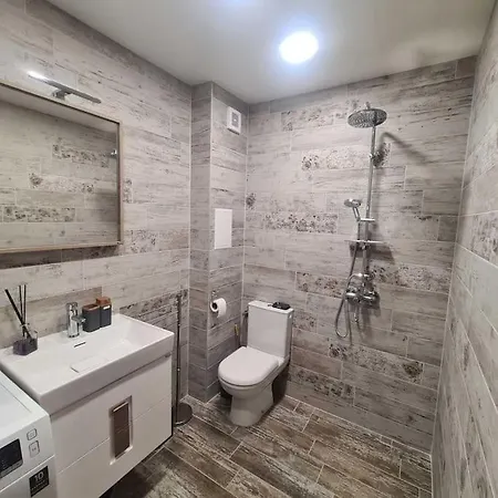Fully Furnished Apartment-b7 ヴァルナ